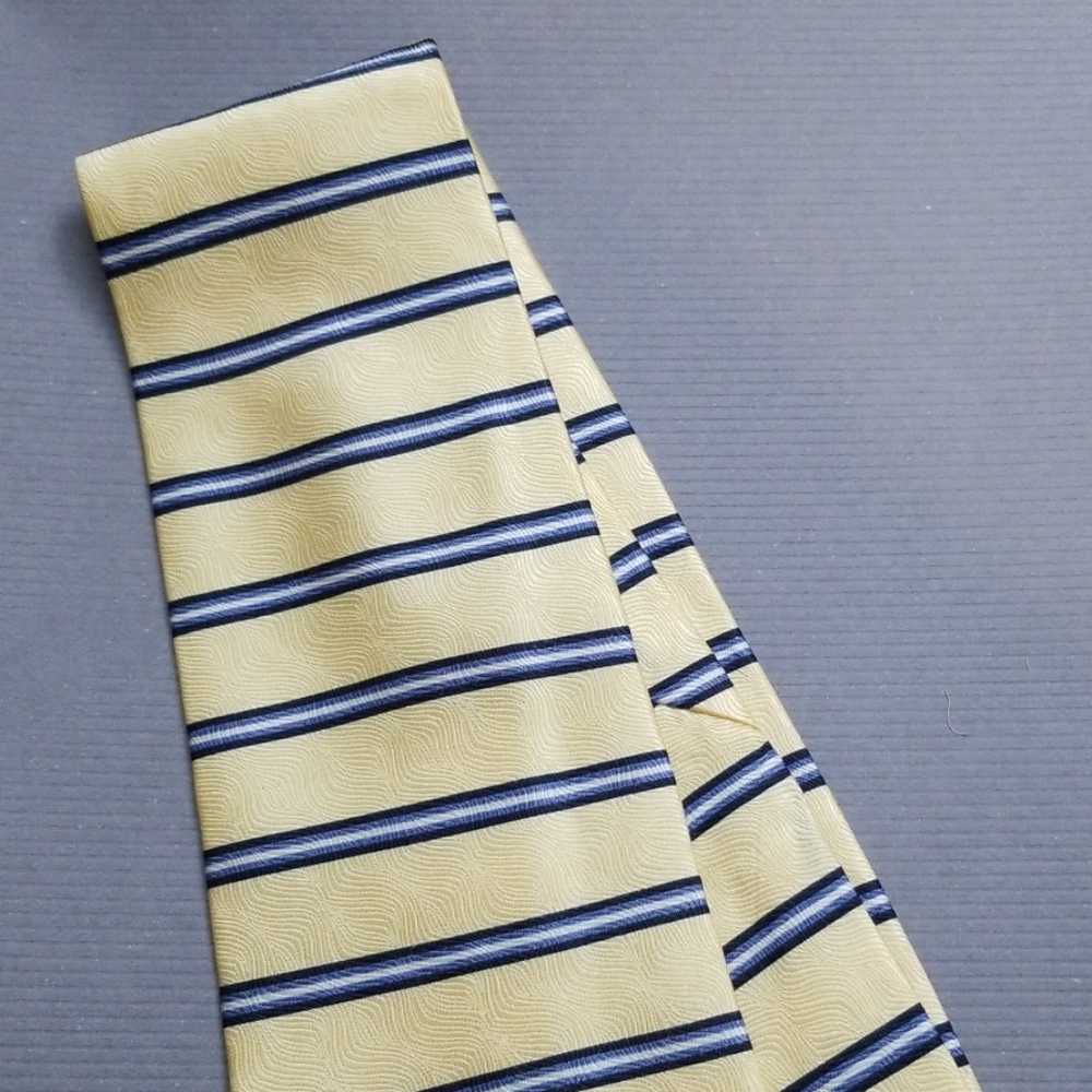 Yellow and Blue Tie